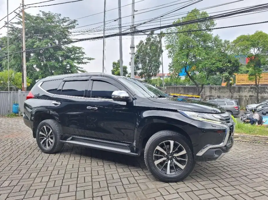 DP MURAH Mitsubishi Pajero Sport 2.5 Exceed 4x2 Solar-AT 2016 C8HMB