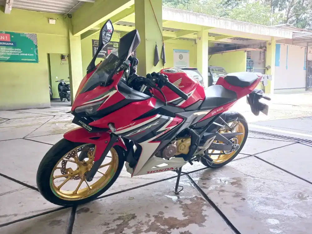 Honda CBR 150R  2019