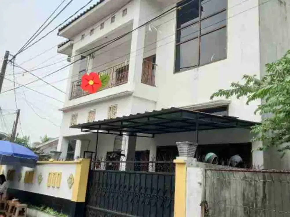 Rumah MEWAH kokoh Lt 210m2 komplek jatiwaringin