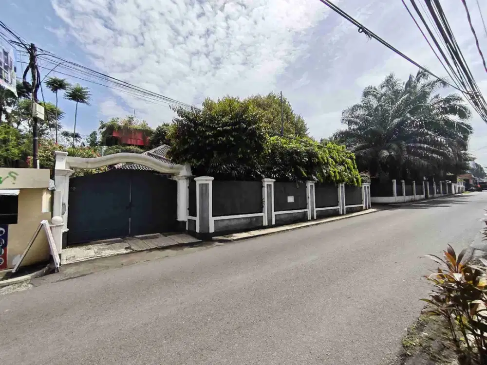 Disewakan lahan 1000 mtr strategis di ciputat cocok  untuk restauran atau cafe