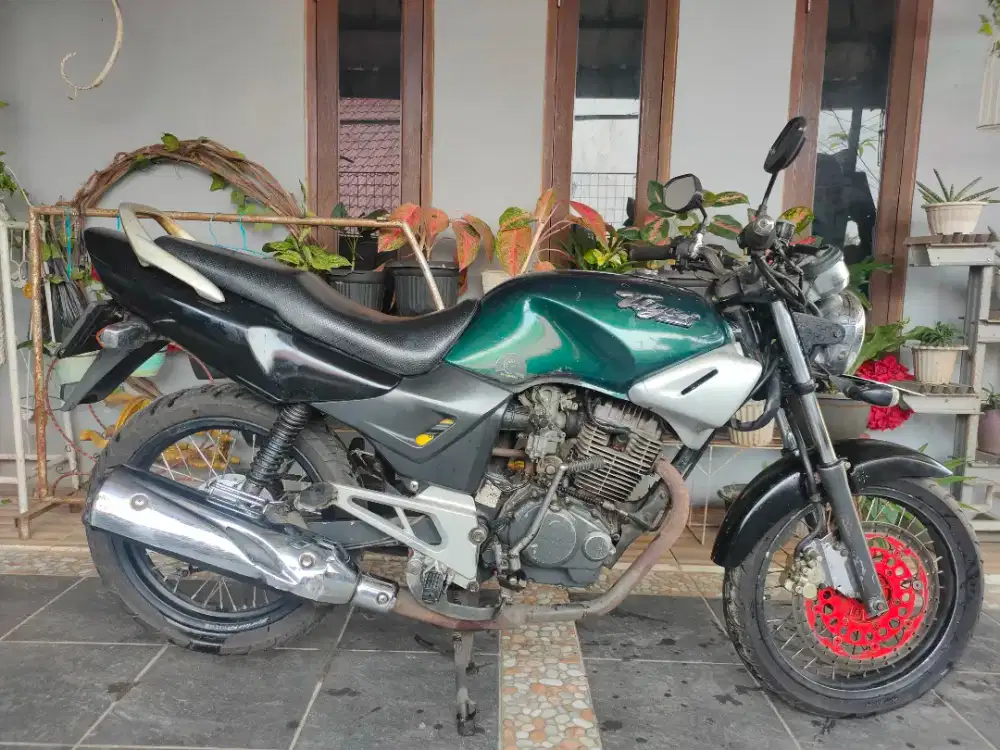 Honda Tiger 2005