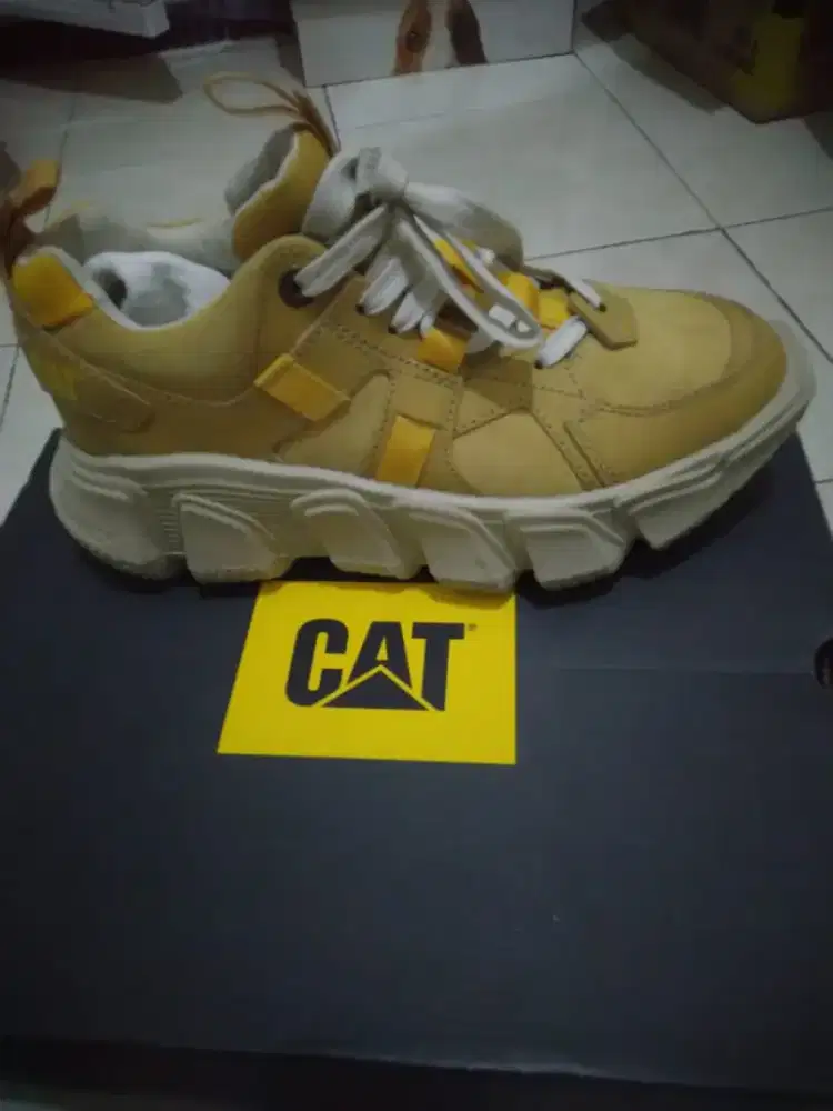 Sepatu Sneaker tambang CAT catepillar BNOB