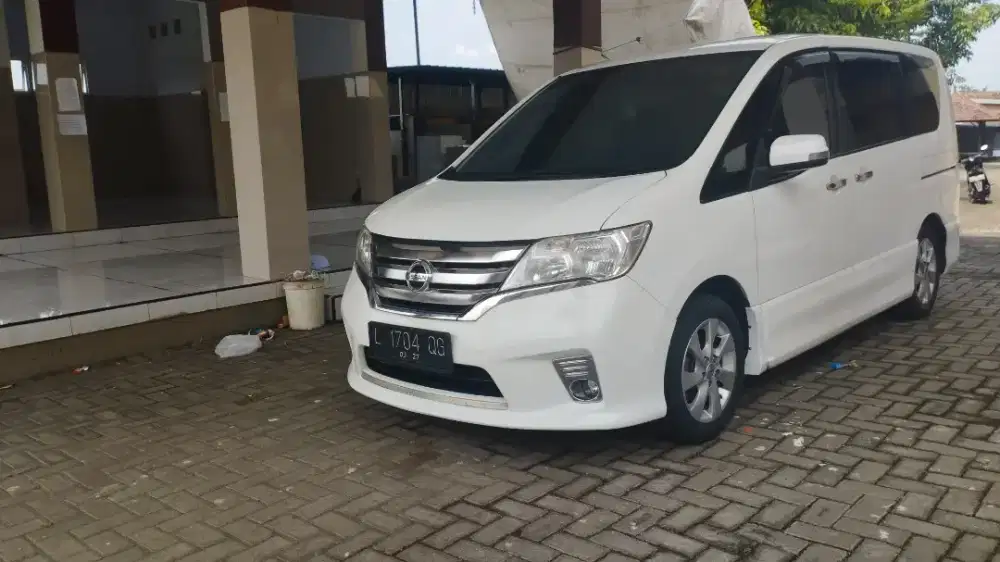 Nissan Serena 2013 HWS Putih Mantap