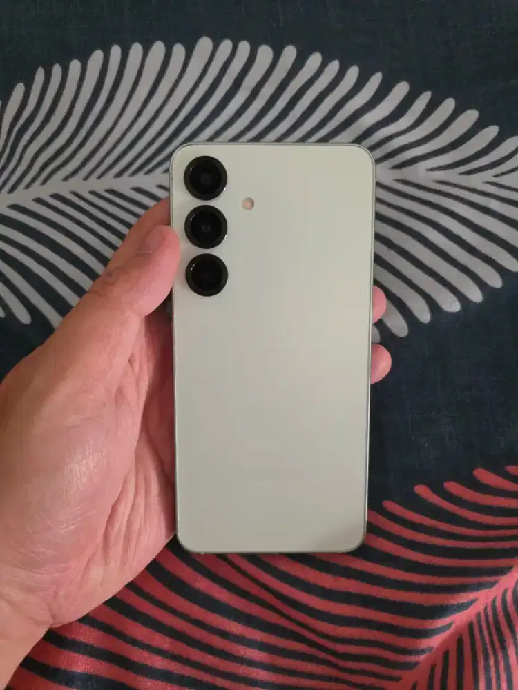 Samsung S25 12/512gb sein Juli 2026