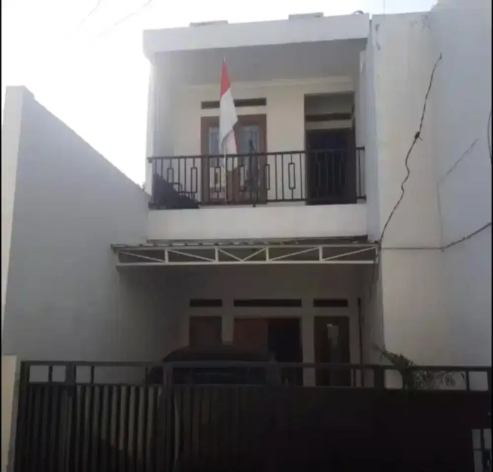 Rumah Strategis dan Nyaman di Tanah Baru, Beji, Depok, dekat kemanapun