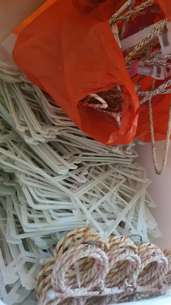 Dijual cepat gantungan baju atau hanger