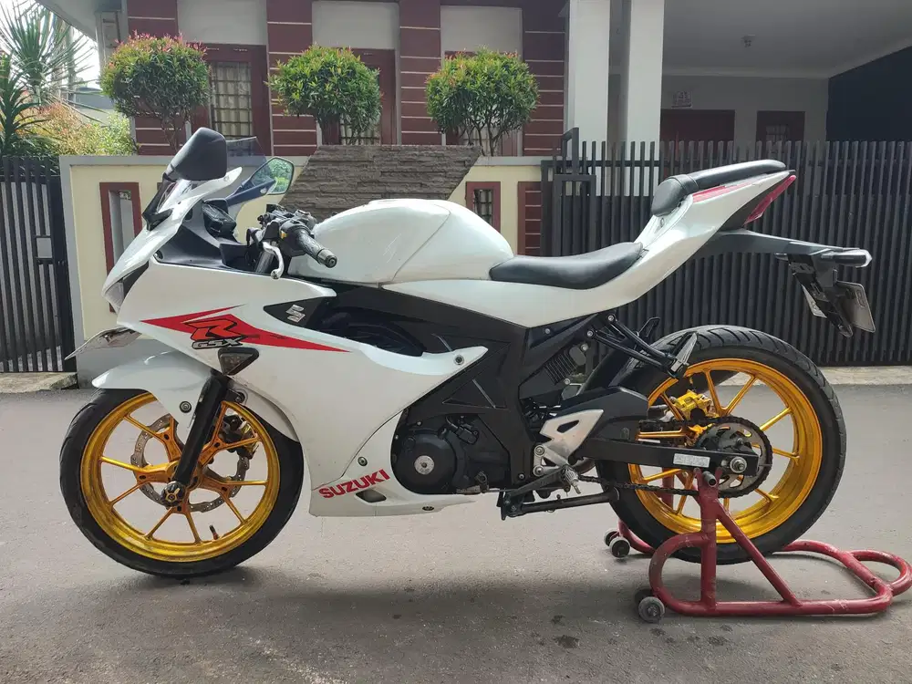 SUZUKI GSX R 150 TAHUN 2017