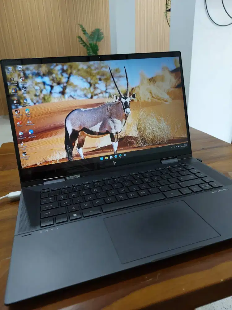Laptop 15 Inci HP Envy x360 2-in-1