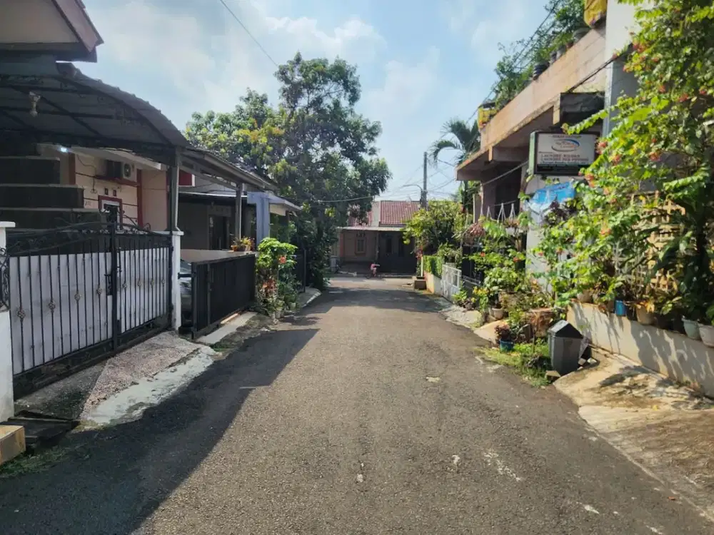 Dijual Rumah, Villa Dago Pamulang, 2 Kamar Tidur