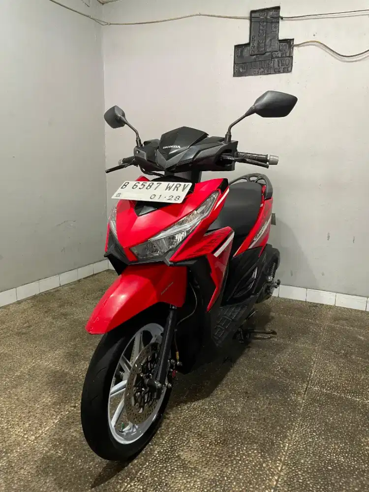 HONDA VARIO 125 CBS ISS LED OLD