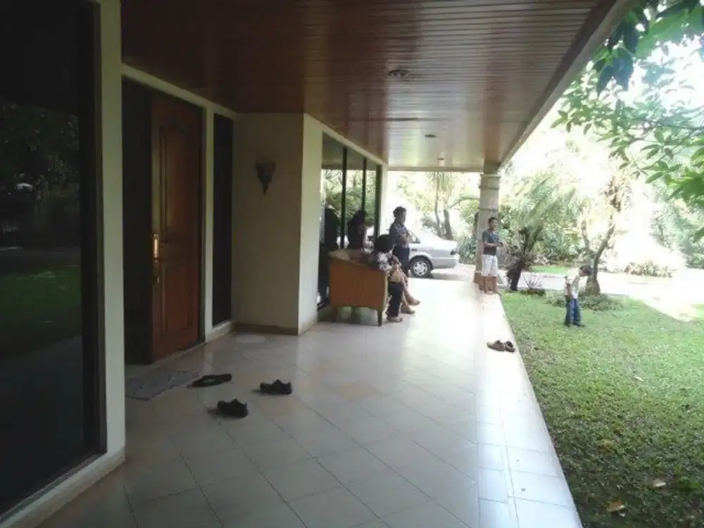 Rumah Luas Di Pondok Labu  Bisa Disewakan Juga