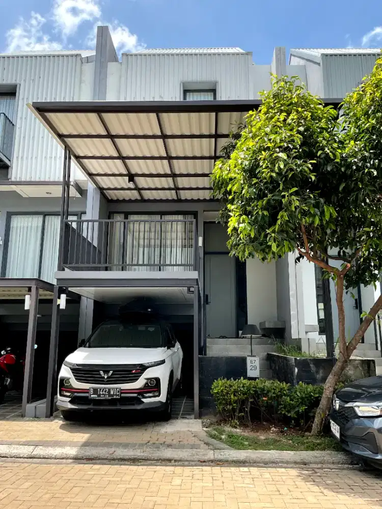 Rumah Complete full furnished Modern Minimalis 4 lantai, 3+1 KT 2+1 KM