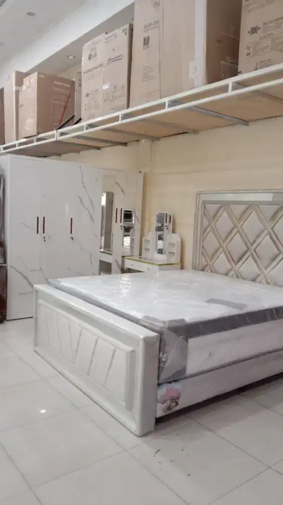 Satu set tempat tidur