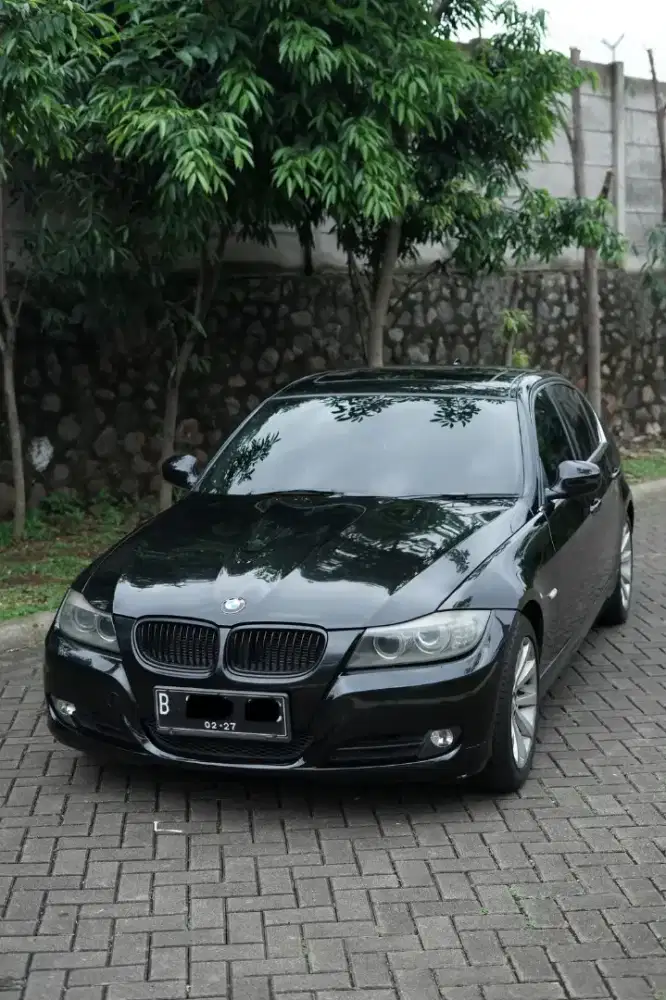 BMW E90 325i 2012
