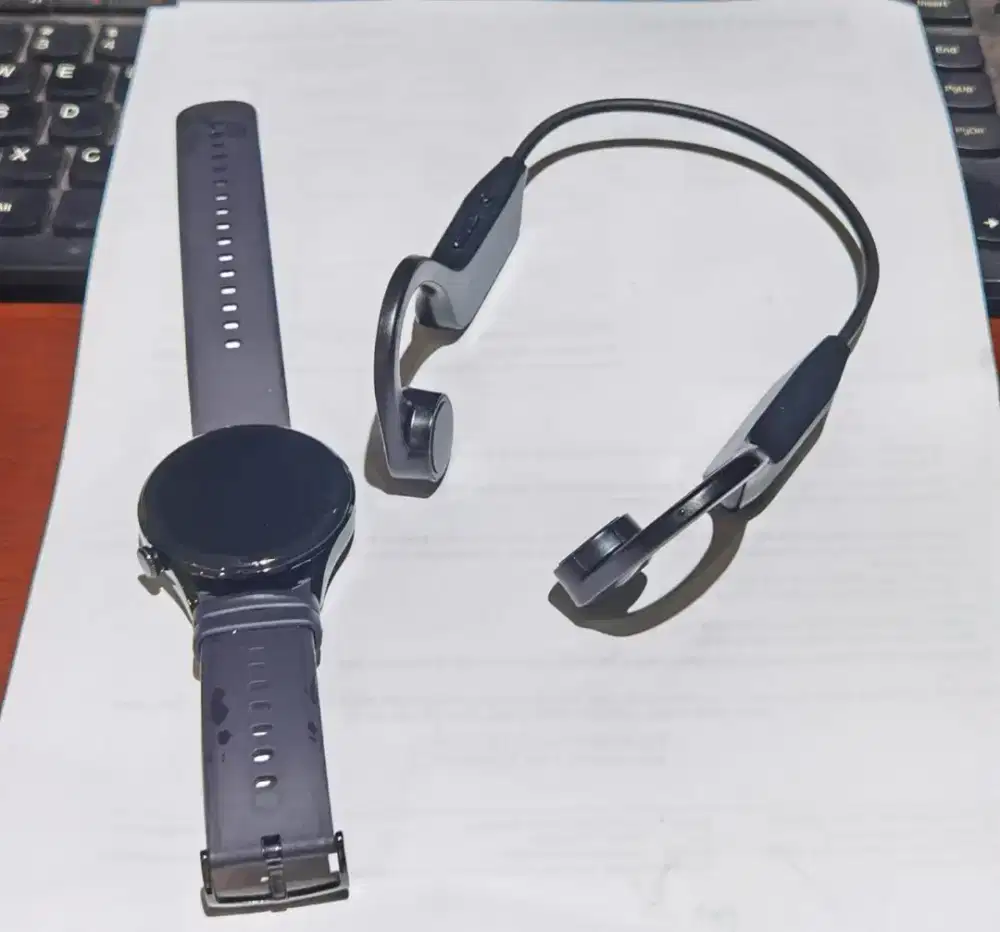 Super Rare Item Huawei Smart Watch 3 ESIM plus headset