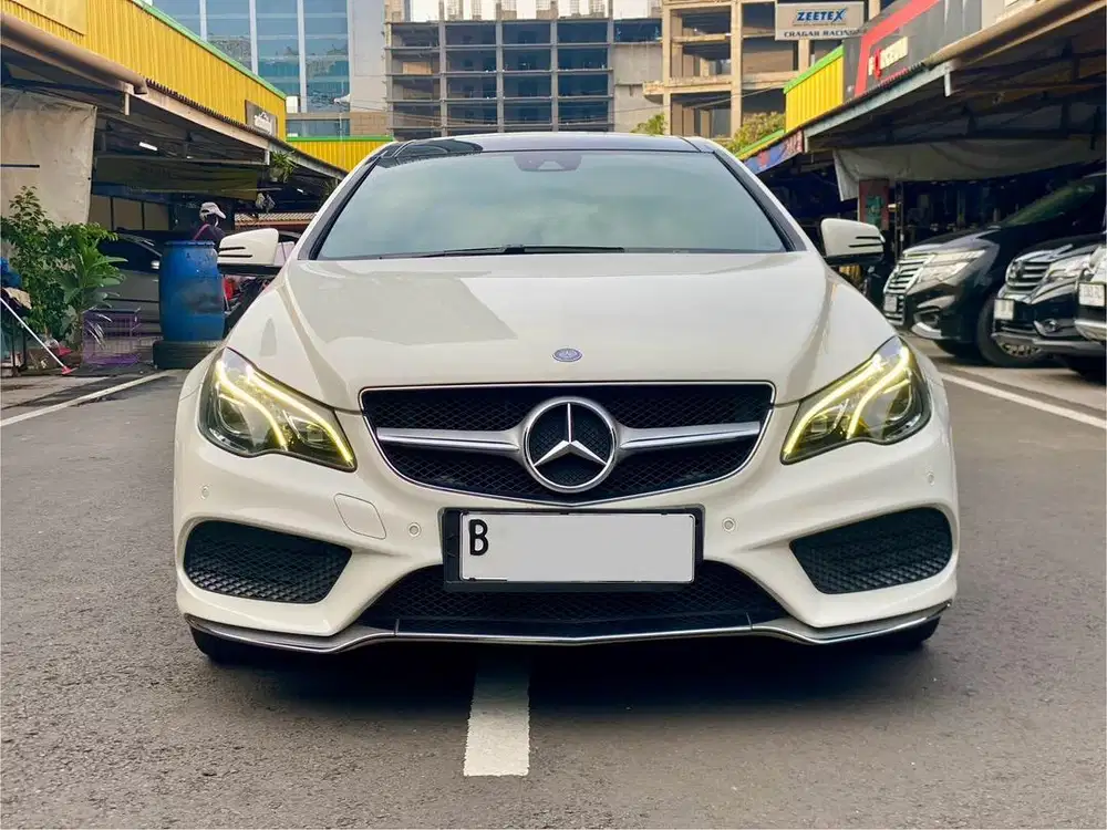 MERCEDES BENZ E250 COUPE AT PUTIH 2013