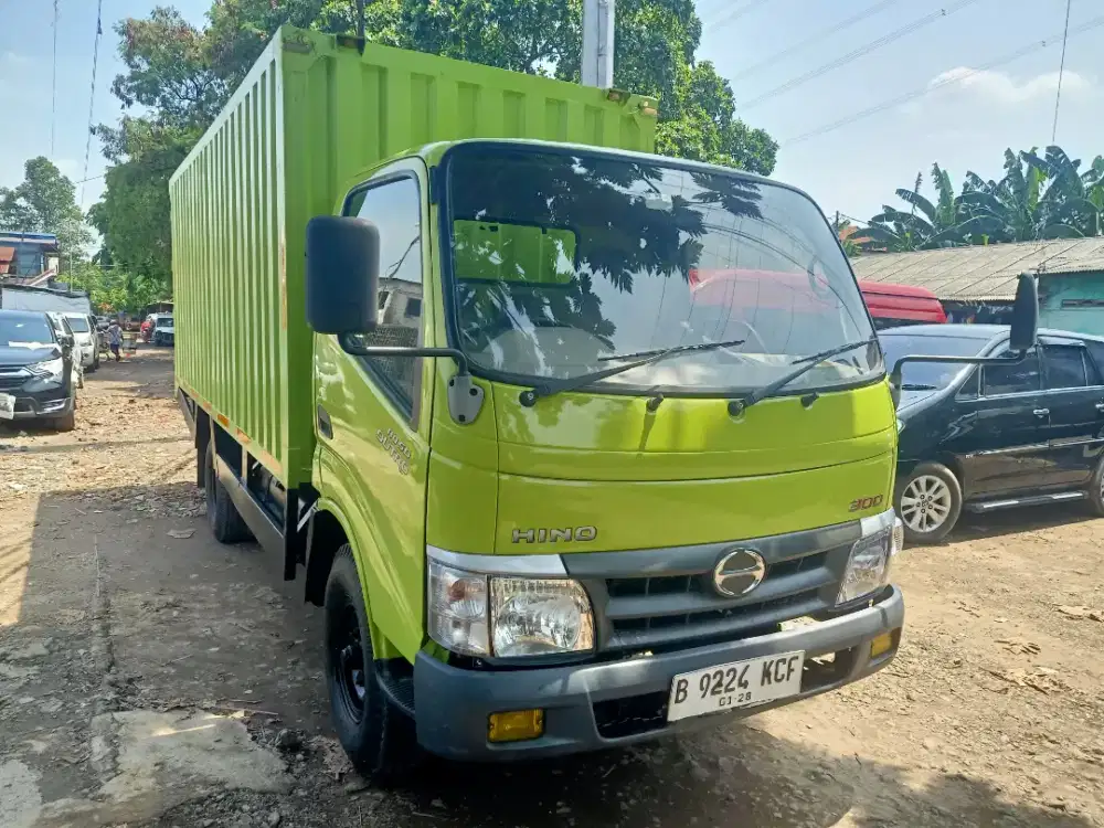 HINO DUTRO BOX 110SDL ENGKEL
