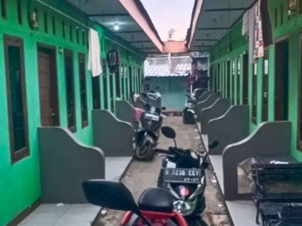 di jual kontrakan 14 pintu ter isi full SHM dekat pintu tol sawangan