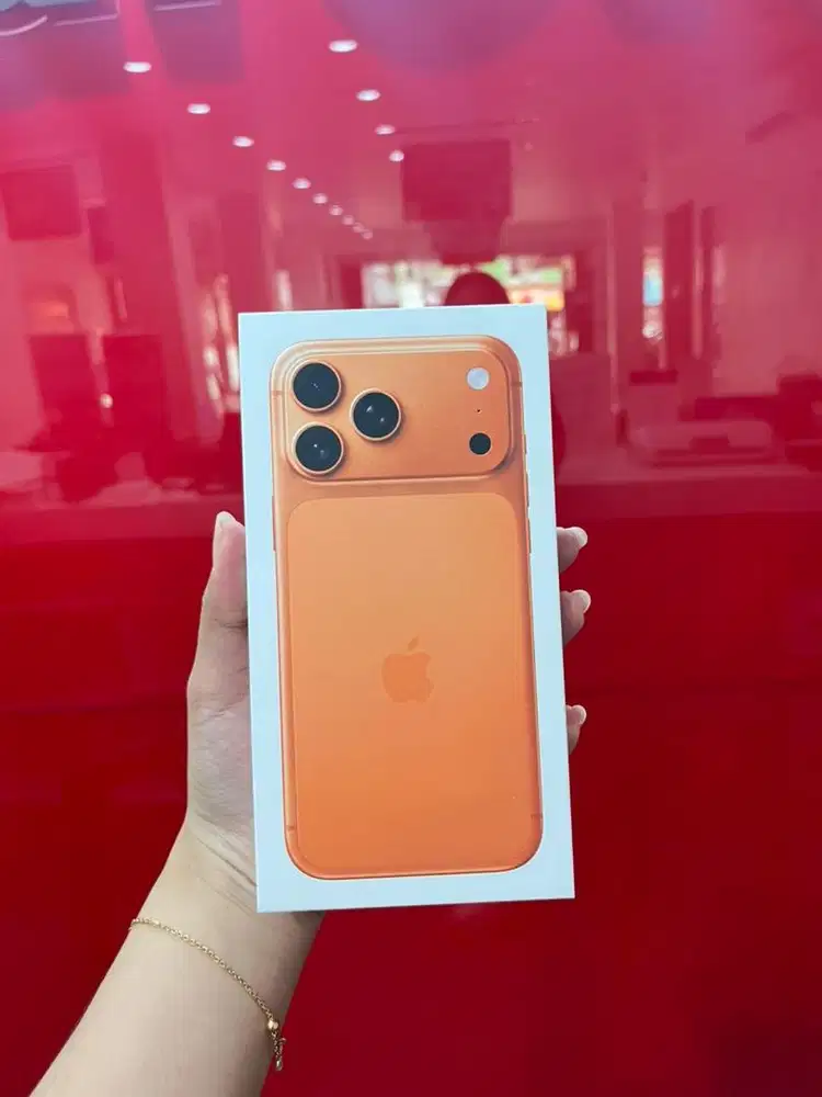IPHONE 17 PRO ( READYY STOCK )