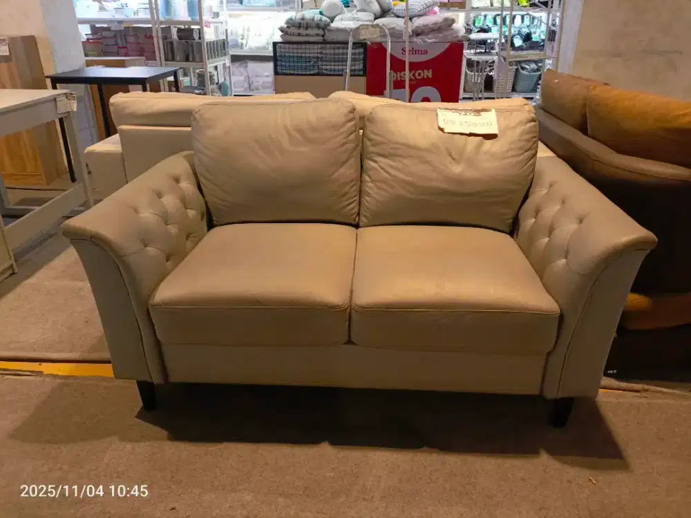 Cuci Gudang Sofa 2 Dudukan