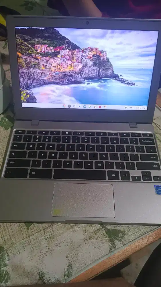 DIJUAL CHROMEBOOK CELERON N4020 Harga 750k bisa utk ngerjakan skripsi