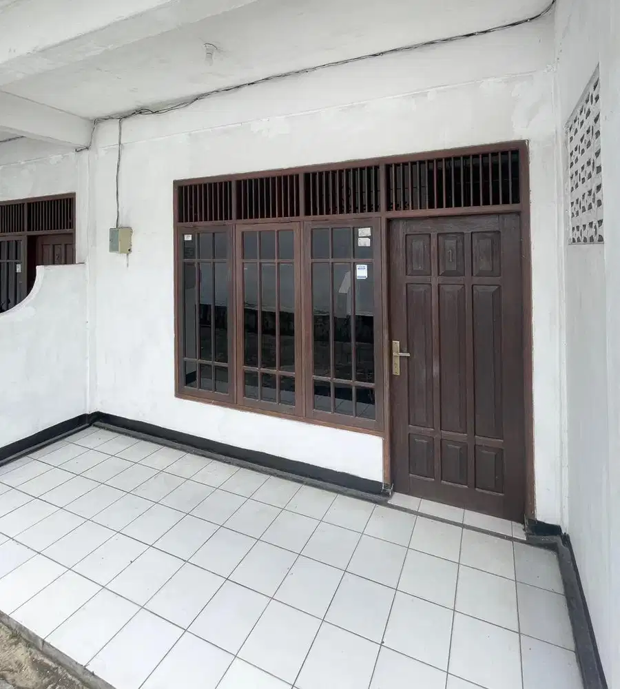 RUMAH DIKONTRAKAN NYAMAN AMAN