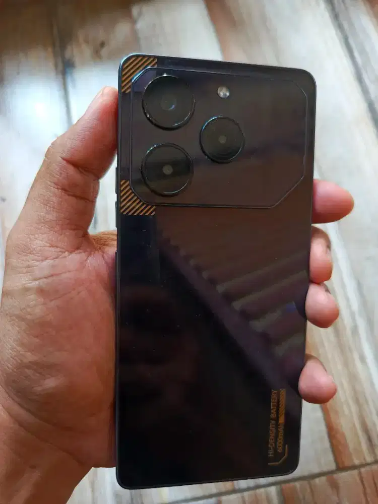 tecno pova 6 pro