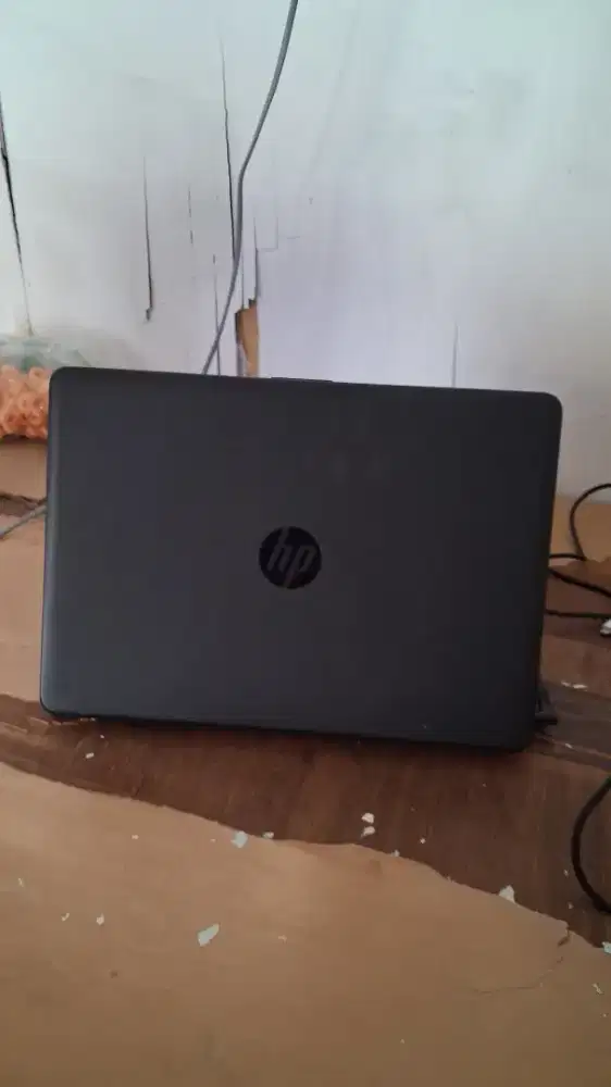 Laptop Hp14s AMD E2-9000 Siap pakai