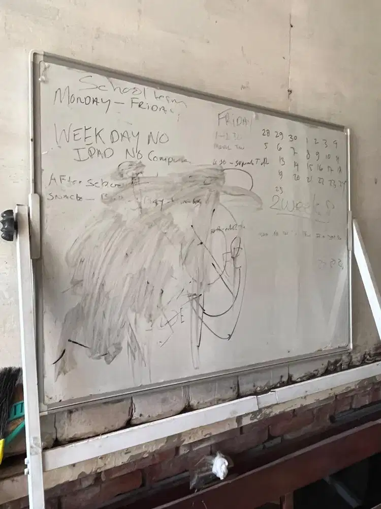 Papan Tulis lengkap dengan stand