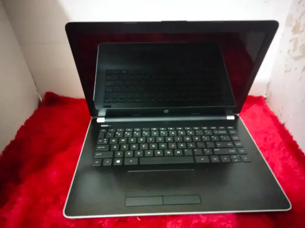 HP 14bw AMD A4-9120/ram4gb SSD 128gb+hdd500gb/Radeon R3 siap pake