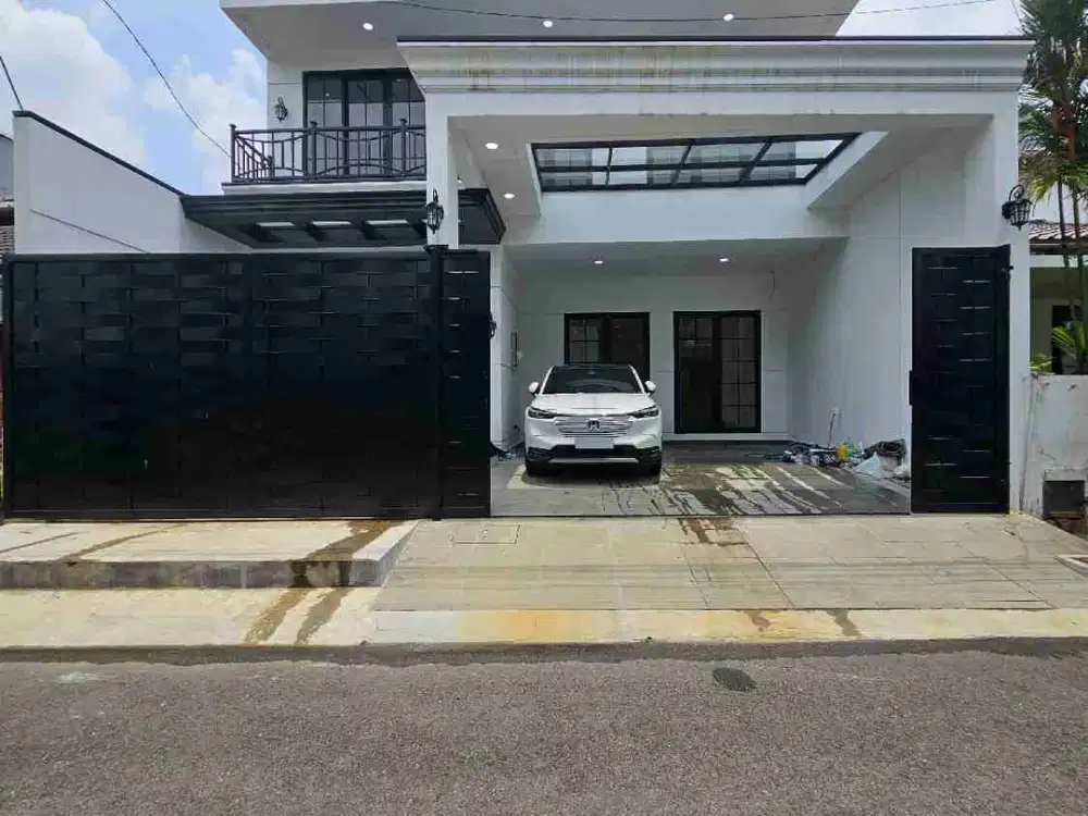 DIJUAL RUMAH RAPIH BARU BANGUN 2LANTAI SIAP HUNI JL.GEDUNG HIJAU PONDOK INDAH JAKSEL.