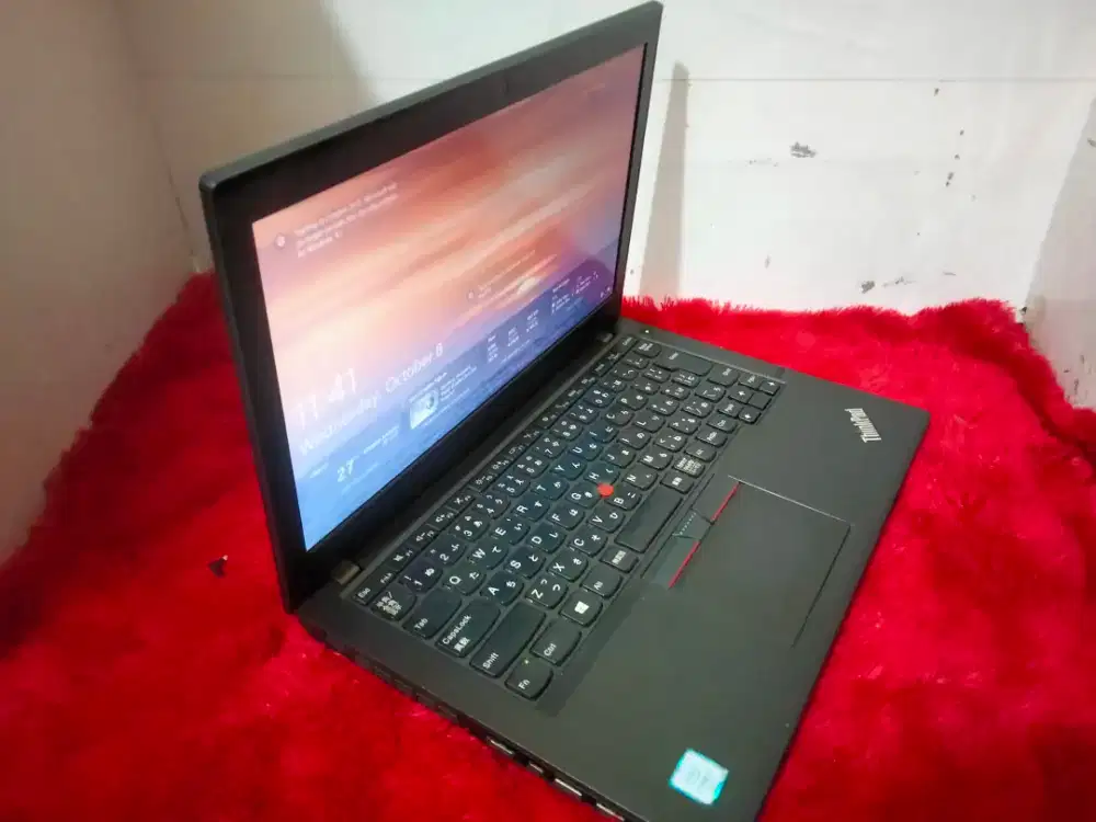 Laptop Murmer Thinkpad X260/core i5 gen6/RAM 16gb/SSD128gb/12,5inch