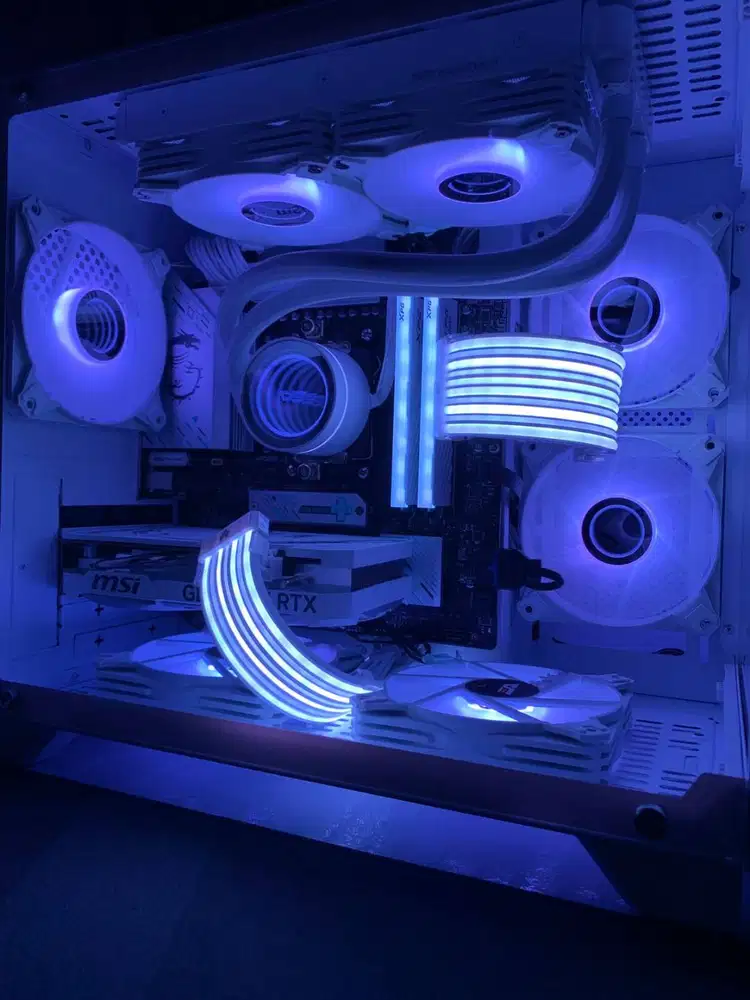 PC GAMING DUAL MONITOR