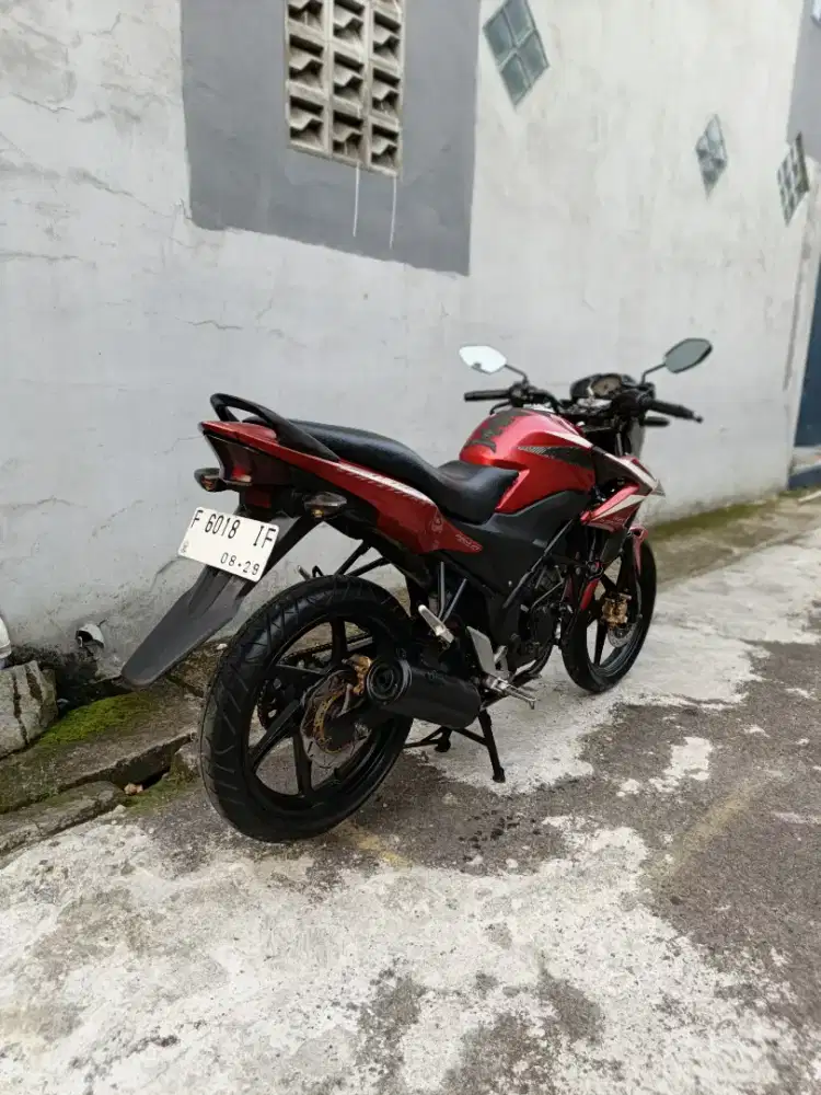 HONDA CB 150R TAHUN 2014 MOTOR SIAP PAKAI