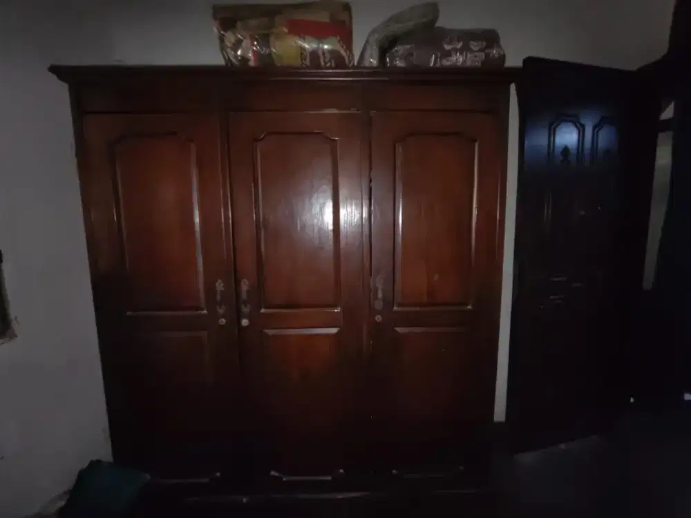 Jual lemari kayu jati 3pintu