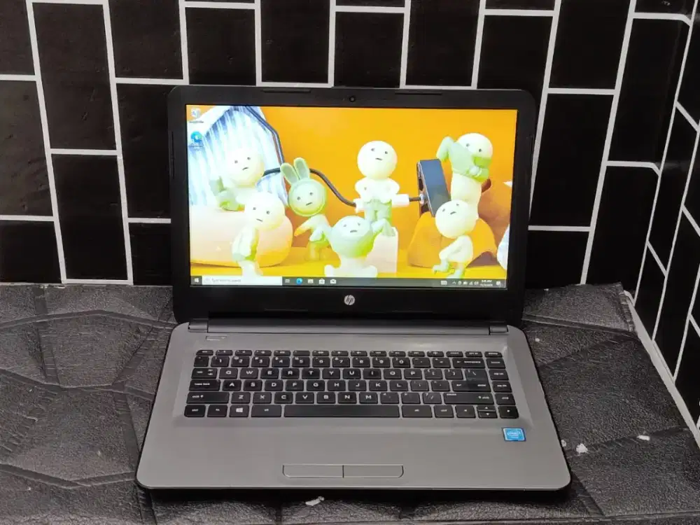 Laptop Hp 14-am514TU processor intel Celeron N3060 / Ram 4GB / HDD 500