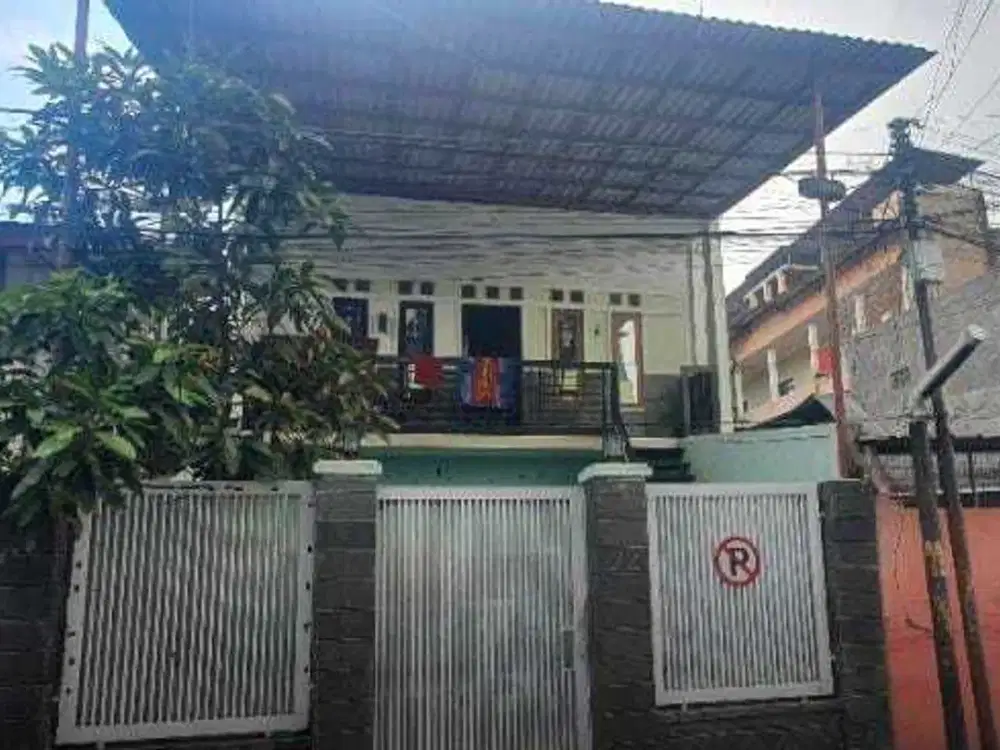 TURUN HARGA Rumah 2 lantai SHM di Jalan Warung Jambu, Kiaracondong
