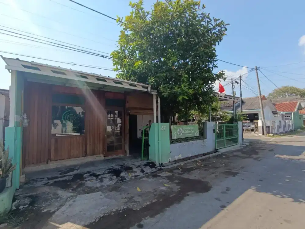 2 rumah jadi satu cocok buat red door atau kost