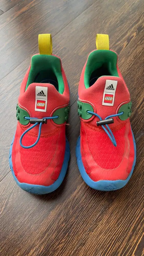 Sepatu adidas lego anak