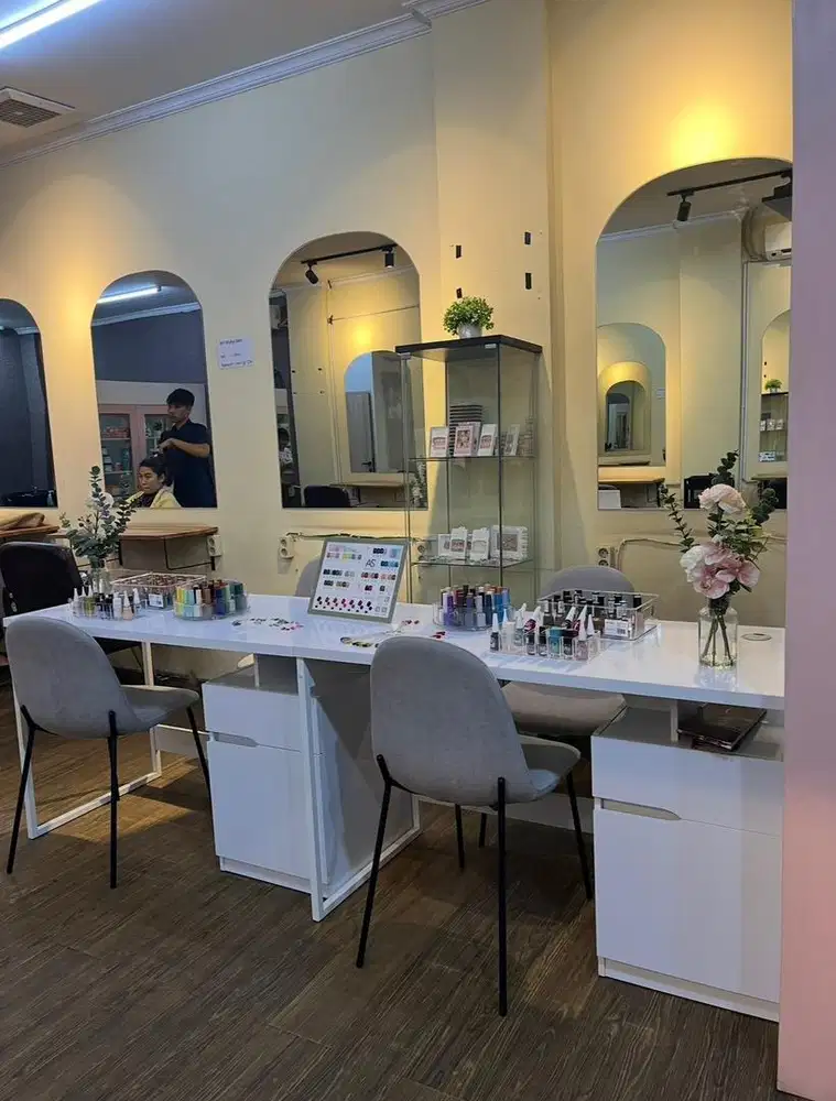 Peralatan Usaha Salon