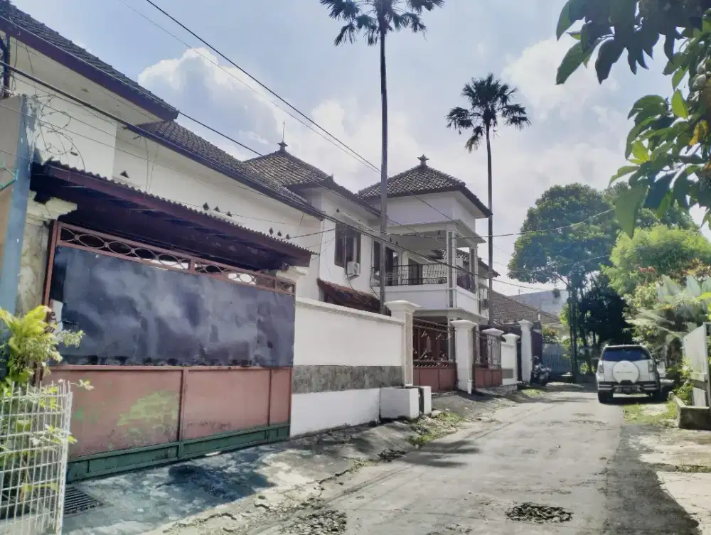 Strategis! Rumah Ijen Langsep Jantung Kota Malang