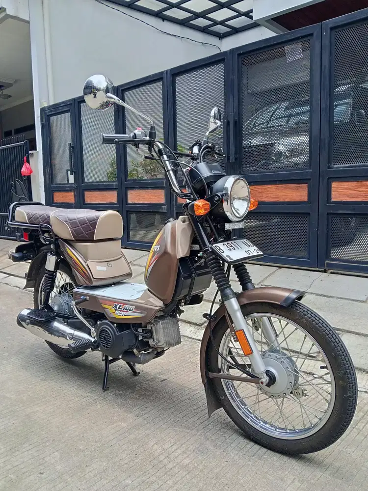 TVS XL 100 F1 HEAVT THN 2024 seperti baru KM 1000