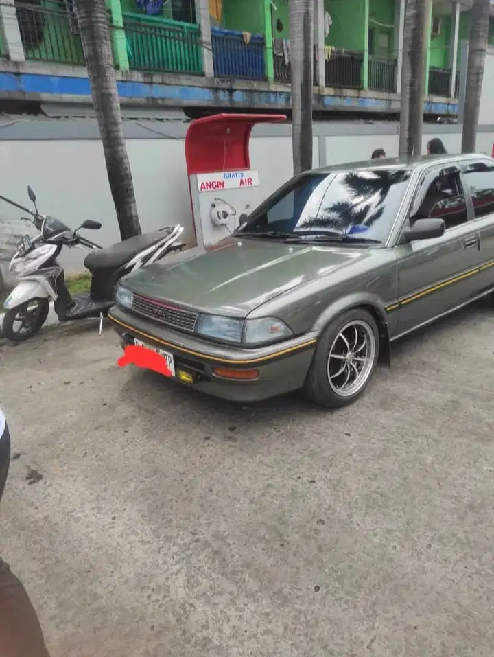 Toyota Corolla 1990 Bensin