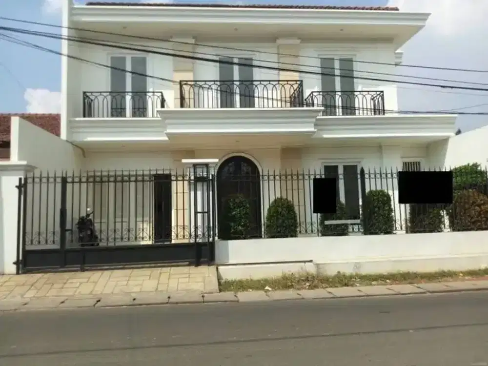 Rumah Mewah di Curug Raya Pondok Kelapa Kalimalang