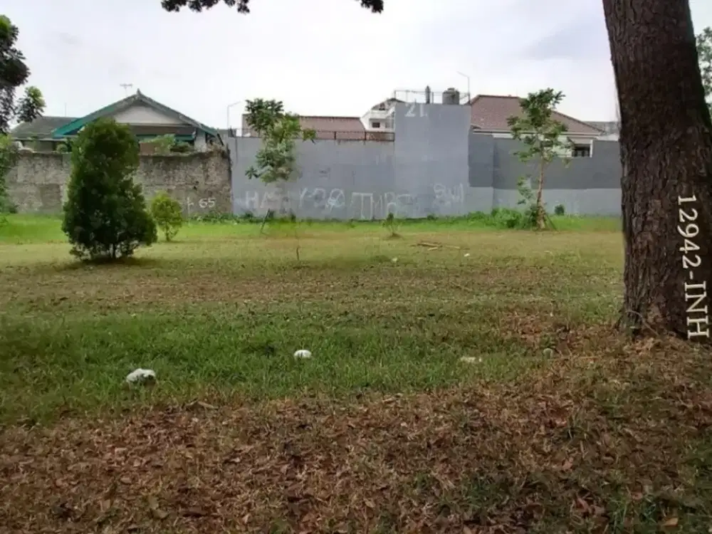 Dijual Kavling pinggir jalan besar cocok untuk usaha di Menteng Bintaro