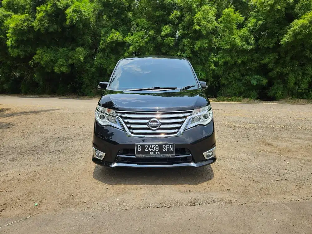 Nissan Serena HWS Tahun 2015 Hitam AT