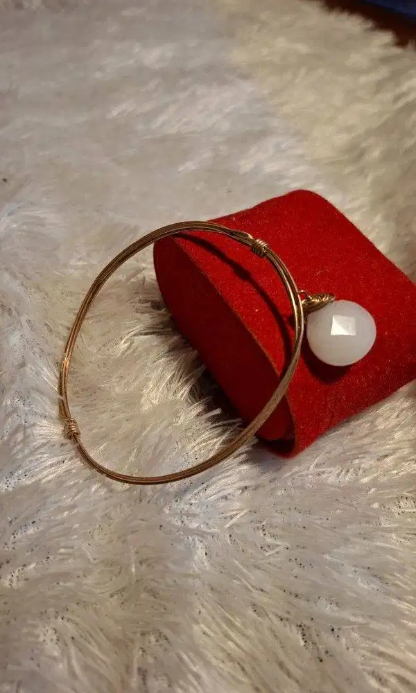 Gelang Bangle Vintage Batu Putih yg di Faset