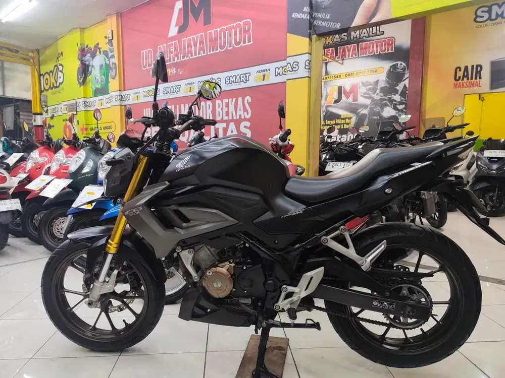 Jaminan pasti * Honda cb 150r tahun 2021