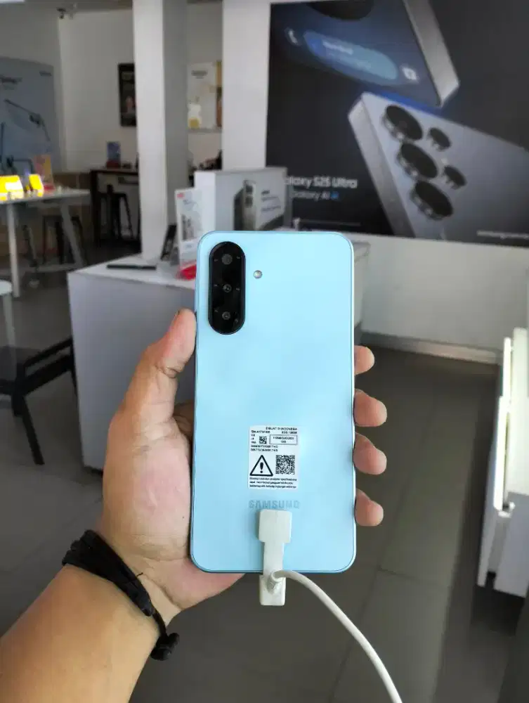 SAMSUNG A17 8/128 SEGEL BERGARANSI RESMI SAMSUNG INDONESIA.