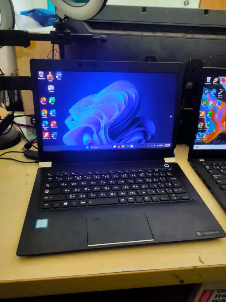 Toshiba core i5 gen 8 touchscreen